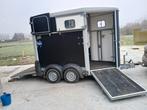 A louer Van 2 places, Animaux & Accessoires, Chevaux & Poneys | Semi-remorques & Remorques