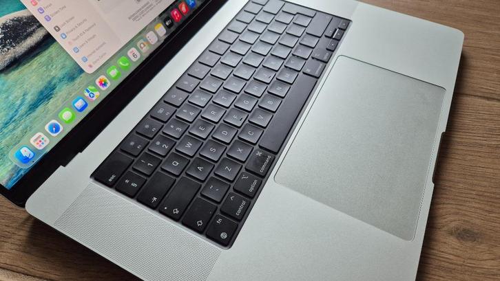 MacBook Pro 16" - M1 - 512 GB SSD - 16 GB RAM - QWERTY, Computers en Software, Apple Macbooks, Zo goed als nieuw, MacBook Pro