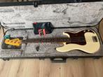 Fender American Professional II, Precision Bass, Muziek en Instrumenten, Snaarinstrumenten | Gitaren | Bas, Ophalen, Zo goed als nieuw