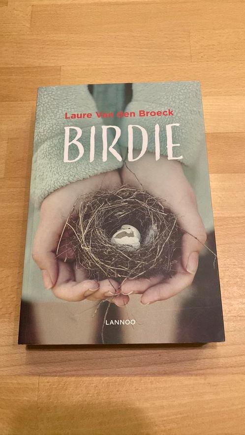 Laure Van den Broeck - Birdie, Livres, Livres pour enfants | Jeunesse | 13 ans et plus, Comme neuf, Enlèvement