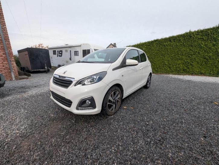 Peugeot 108 1.0 vti 2018 - AUTOMAAT - CT OK, Auto's, Peugeot, Particulier, ABS, Achteruitrijcamera, Airconditioning, Bluetooth