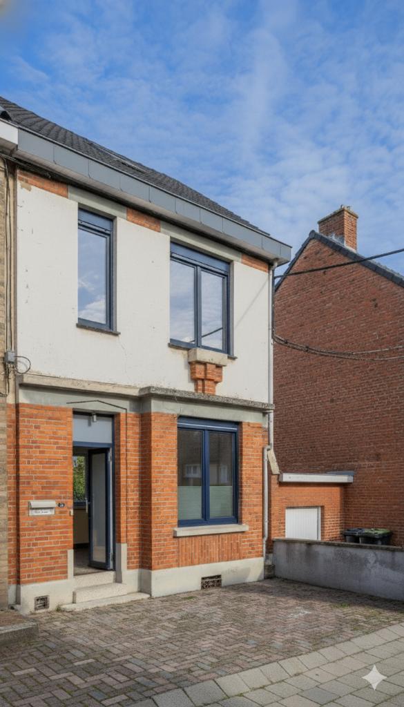 Bressoux: Karakteristiek huis (146m²) + tuin, Immo, Huizen en Appartementen te koop, Luik (stad), tot 200 m², Hoekwoning, D