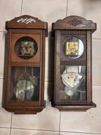 2 Wandklokken, sets volledig, Antiek en Kunst, Ophalen