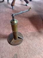 Messing koffiemolen, Ophalen