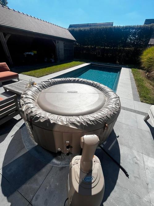 Intex Pure Spa 4 personen incl accessoires, Tuin en Terras, Bubbelbaden en Hottubs, Gebruikt, Opblaasbaar, Grondzeil, Ophalen