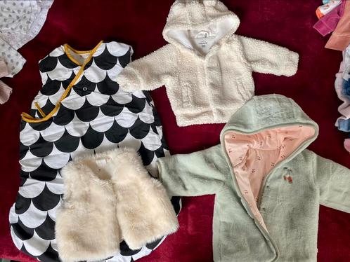 Babykleding en -artikelen 0 - 9 maanden, Kinderen en Baby's, Babykleding | Baby-kledingpakketten, Zo goed als nieuw