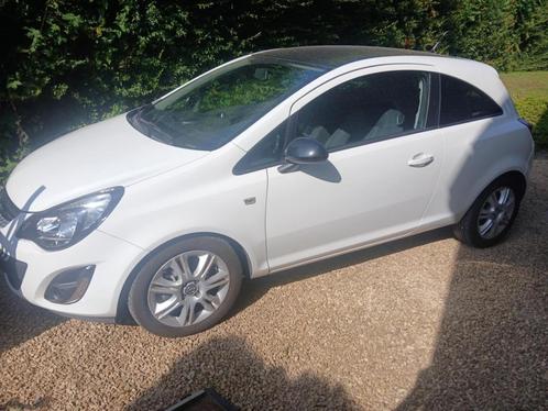 Opel corsa, Auto's, Opel, Particulier, Corsa, Benzine, Coupé, 3 deurs, Automaat, Wit, Zwart, Stof, Ophalen
