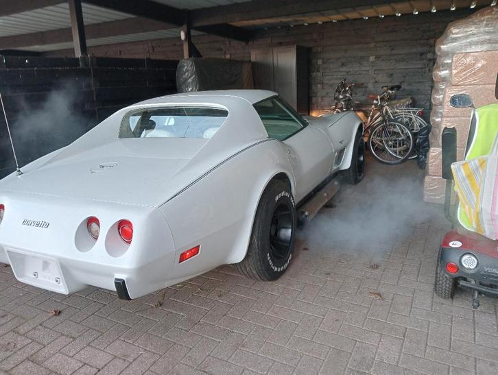 Mooie Corvette C3 Stingray te koop., Auto's, Chevrolet, Particulier, Corvette, Open dak, Benzine, 2 deurs, Automaat, Wit, Beige