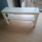 Ik heb 2 witte ikea rekken te koop . 10 euro per stuk, Maison & Meubles, Tables | Dessertes, Enlèvement