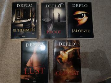 Verschillende boeken van Deflo beschikbaar voor biedingen