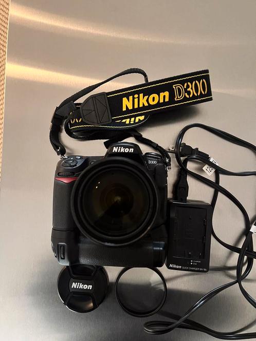 Nikon D300 et Nikkor 18-200mm, TV, Hi-fi & Vidéo, Appareils photo numériques, Comme neuf, Nikon, Enlèvement ou Envoi