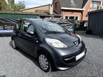 Peugeot 107 1.0i, 2007, 64.000km, Elektrische ruiten + 12m, Auto's, Peugeot, USB, Zwart, Zwart, Bedrijf