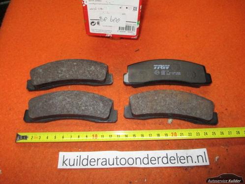 Remblokken voorzijde Lada Niva TRW GDB265 BP688   2121350109, Auto-onderdelen, Remmen en Aandrijving, Lada, Nieuw, Ophalen of Verzenden