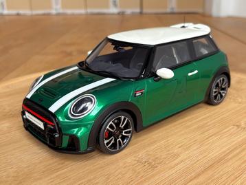 Mini Cooper F56 JCW 60th Anniversary groen 1:18 OttO OT1098 beschikbaar voor biedingen