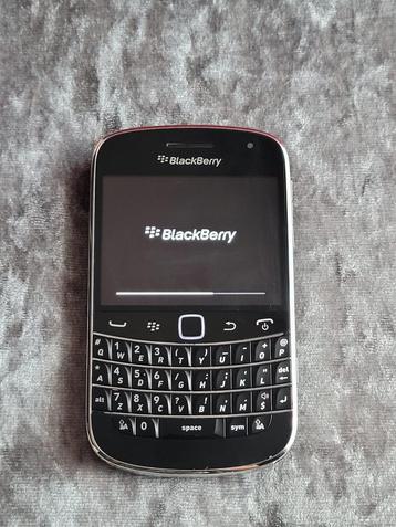 BlackBerry Bold 9900 met oplader beschikbaar voor biedingen