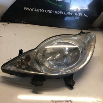 Peugeot 107 1.0 5drs 2009 2500072  Koplamp Linksvoor beschikbaar voor biedingen