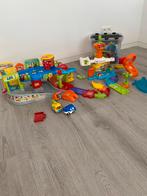 Vrech toet toet 2 garages + uitgebreide stuks, Kinderen en Baby's, Speelgoed | Vtech, Zo goed als nieuw, Ophalen