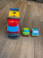 Vrachtwagen met twee kleine wagentjes., Ophalen, Auto