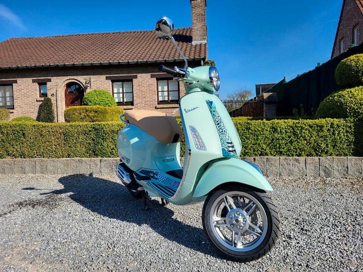 Vespa Primavera Batik 125cc ABS, Motoren, Motoren | Piaggio, Bedrijf, Scooter, 11 kW of minder, 1 cilinder, Minimaal motorrijbewijs A1
