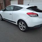 2011 Renault Megane Coupe Tomtom edition. Gekeurd!, Auto's, Renault, Voorwielaandrijving, Euro 5, Stof, Zwart
