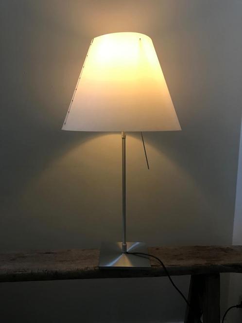 Bureaulamp Luceplan Constanza, Huis en Inrichting, Lampen | Tafellampen, Gebruikt, 75 cm of meer, Kunststof, Metaal, Ophalen