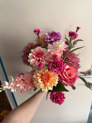 Kunstbloemen boeket nieuw!  beschikbaar voor biedingen