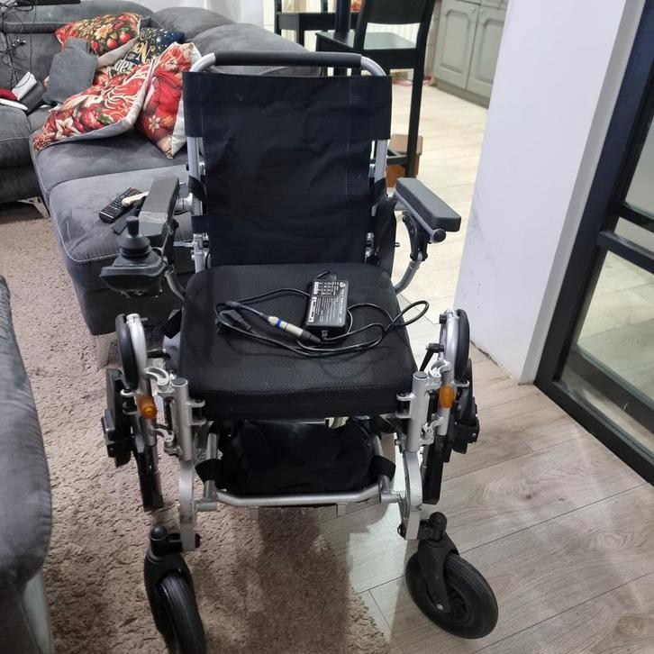 Chaise roulante électrique pliable, Diversen, Rolstoelen