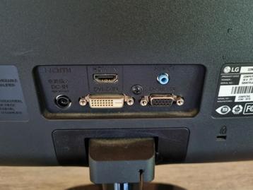 LG beeldscherm, Computers en Software, Ophalen, Zo goed als nieuw, LG, LED