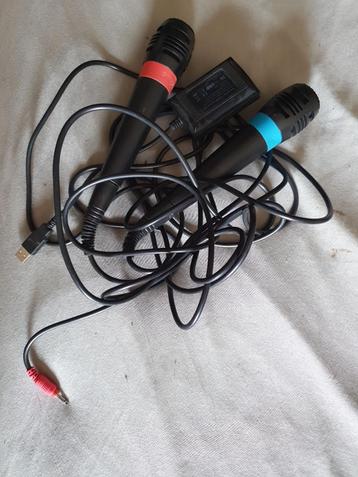  Lot 2 Micros SingStar PS2 – officiels – USB – très bon ét beschikbaar voor biedingen