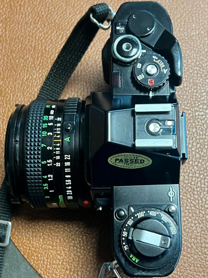 Canon AV-1 avec objectif zoom 50 mm et divers accessoires, TV, Hi-fi & Vidéo, Appareils photo analogiques, Utilisé, Canon, Enlèvement