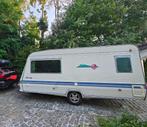 Adria caravan - mover - zonnepaneel/off-grid - frans bed, Caravans en Kamperen, Omvormbare zithoek, Ringverwarming, Treinzit, Particulier