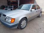 Mercedes w124 250d oldtimer 1ste eigenaar 148.000km, Auto's, Mercedes-Benz, Bedrijf, Diesel, Te koop, Centrale vergrendeling