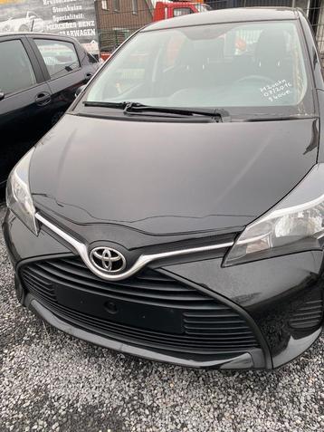 Toyota Yaris 1.0VVT-i Active beschikbaar voor biedingen
