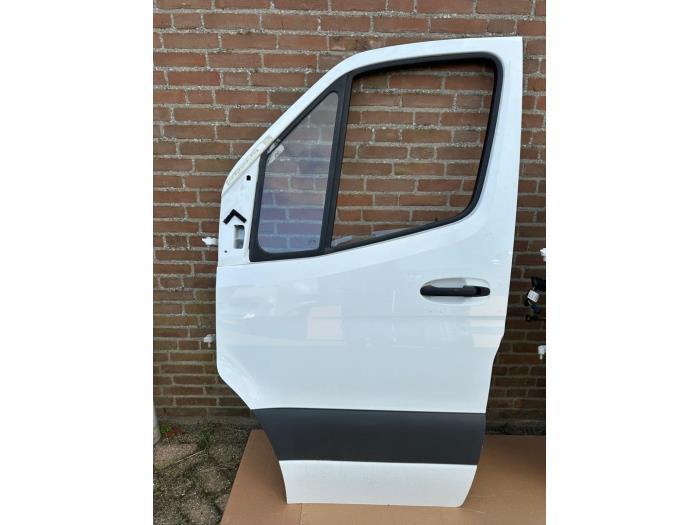 Portier 2Deurs links van een Mercedes Sprinter, Auto-onderdelen, Carrosserie, Deur, Mercedes-Benz, Gebruikt, 3 maanden garantie