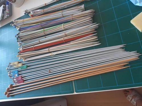Aiguilles à tricoter. Différentes matières, Hobby en Vrije tijd, Breien en Haken, Zo goed als nieuw, Breien, Naald, Ophalen