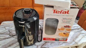 Airfryer tefal nieuw staat 1x gebruikt zit in doos  beschikbaar voor biedingen