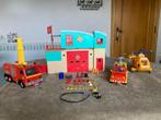 Brandweerkazerne van Brandweerman Sam met vele accessoires +, Kinderen en Baby's, Speelgoed |Speelgoedvoertuigen, Ophalen of Verzenden
