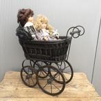 Oude koets met porseleinen pop, Ophalen, Gebruikt, Accessoires