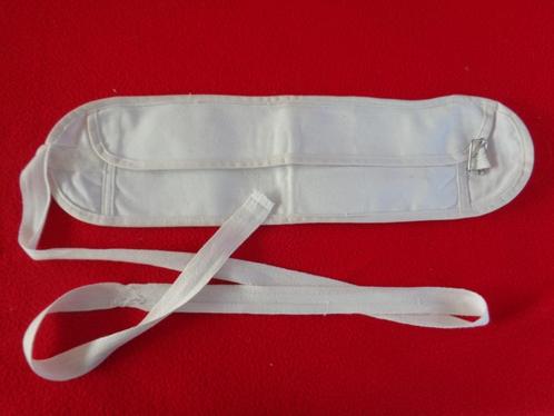 Pochette pour taille pour argent ou autre, Handtassen en Accessoires, Portemonnees, Gebruikt, Overige kleuren, Ophalen of Verzenden