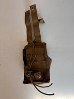 Radio pouch coyote brown, Ophalen