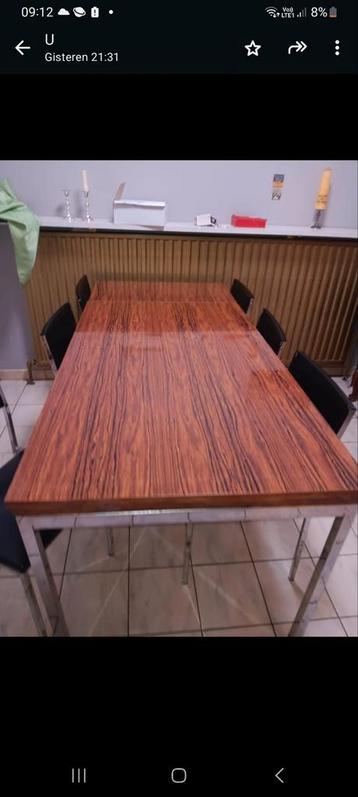 Vintage tafel met 6 stoelen 