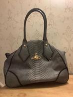 Vivienne Westwood  Yasmin size medium grey with black edging, Bijoux, Sacs & Beauté, Sacs | Sacs Femme, Enlèvement, Neuf, Gris