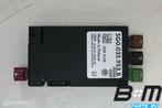 USB hub met spanningsomvormer VW Touran 5T 5G0035953B, Auto diversen, Autoradio's, Gebruikt