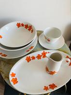 Vintage schalenset - oranje wit 6-delig, Ophalen of Verzenden, Zo goed als nieuw