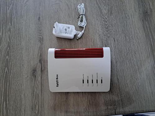 Fritzbox 7530 Router/modem, Computers en Software, Routers en Modems, Zo goed als nieuw, Router met modem, Ophalen of Verzenden