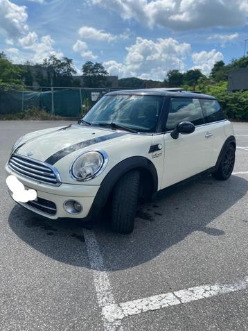 Mini cooper  1.6 diesel année 2009 km 206000 prix  3500