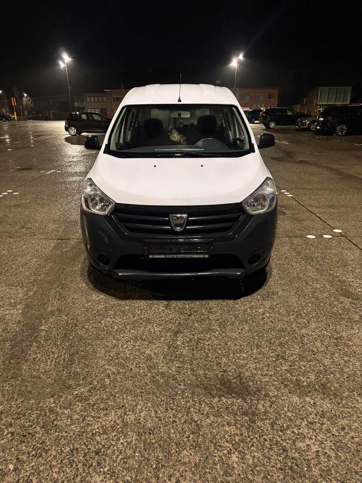 dacia dokker 1.6i, Auto's, Dacia, Particulier, Dokker, Android Auto, Benzine, Euro 6, Break, 5 deurs, Handgeschakeld, Wit, Zwart