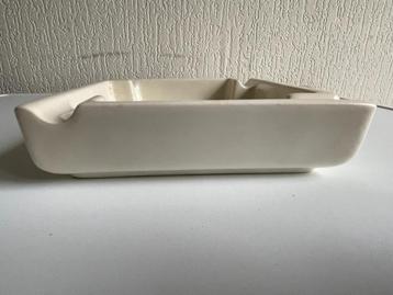 Blanco keramieke asbak - cendrier - P Regout & co beschikbaar voor biedingen