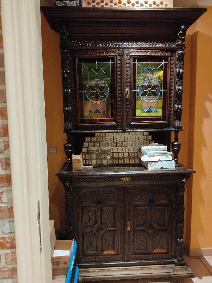 Antieke Mechelse buffetkast met glas-in-loodramen, Antiek en Kunst, Antiek | Meubels | Kasten, Ophalen