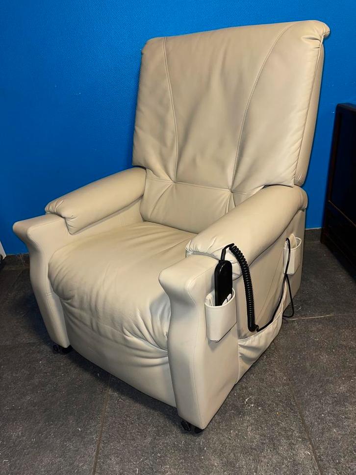 Relax zetel, moet weg, Huis en Inrichting, Fauteuils, Zo goed als nieuw, Ophalen